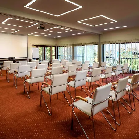 Atrium Agard Panzio فندق مبيت وإفطار Gárdony