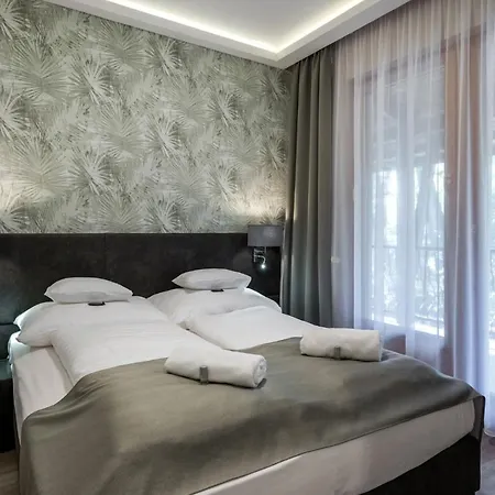 Atrium Agard Panzio Bed & Breakfast 4*