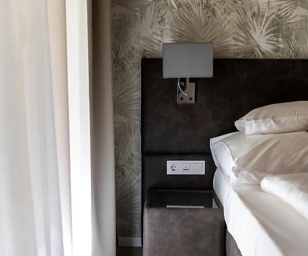 Atrium Agard Panzio 4* Gardony